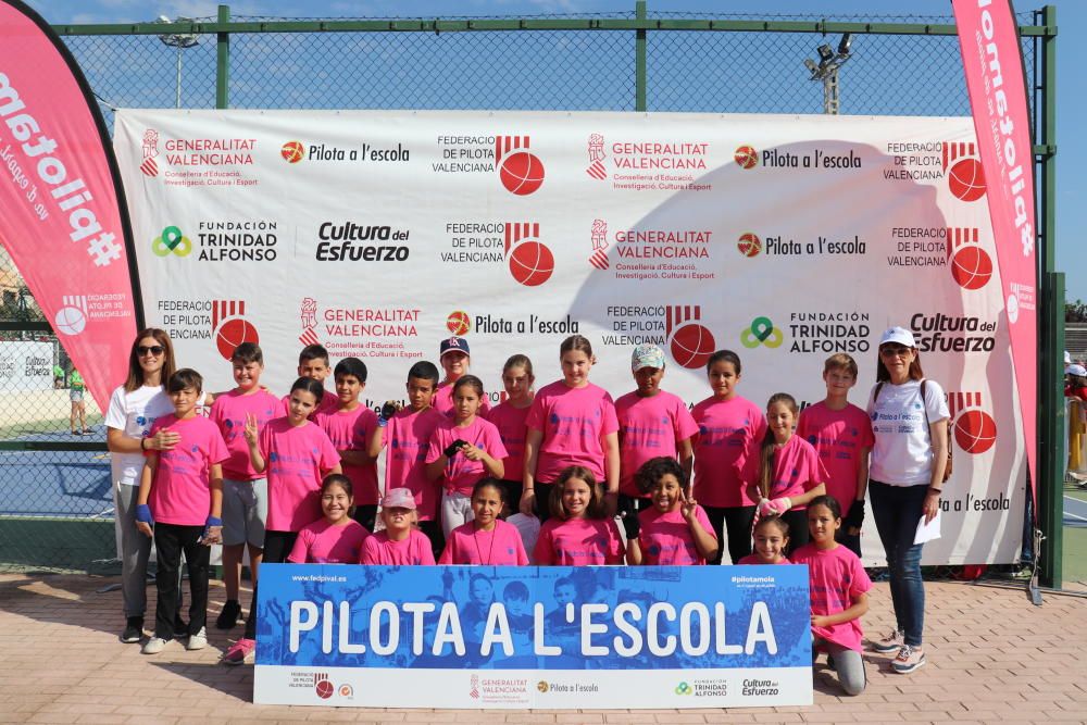 Pilota a l’Escola despedix  el curs al gran a Piles