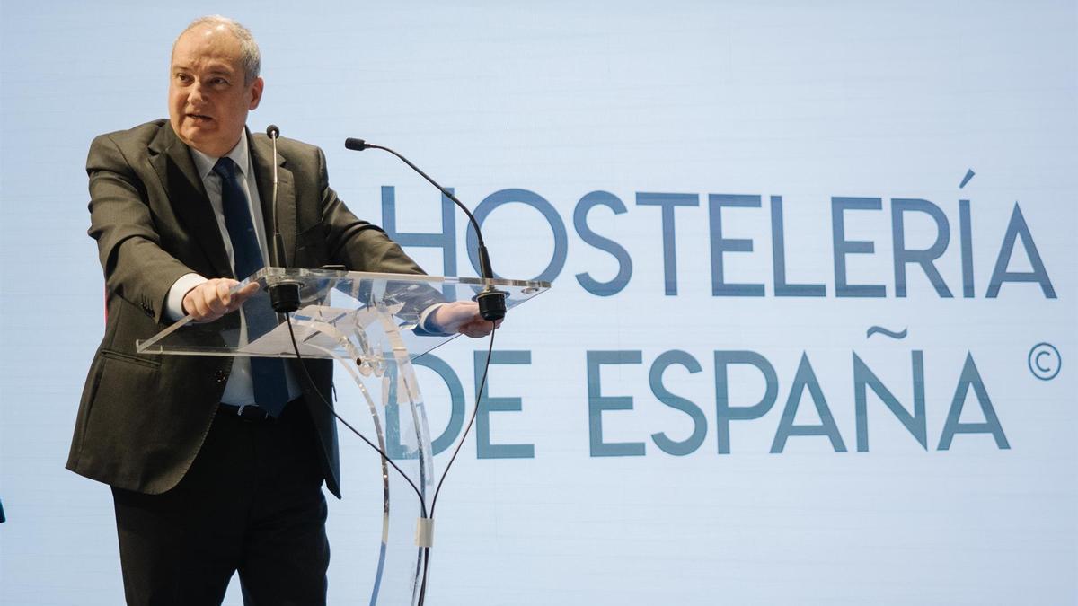 El ministro de Industria y Turismo, Jordi Hereu a la Asamblea General de Hostelería