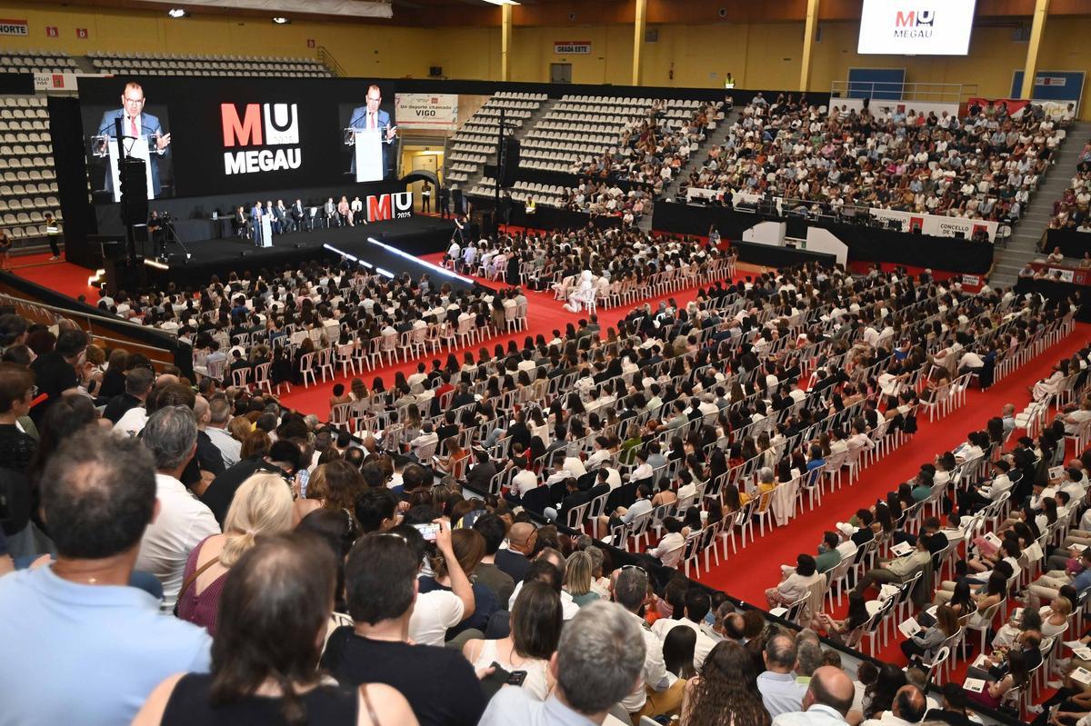 Acto de homenaje de la Xunta a los mejores expedientes de la selectividad del pasado año.