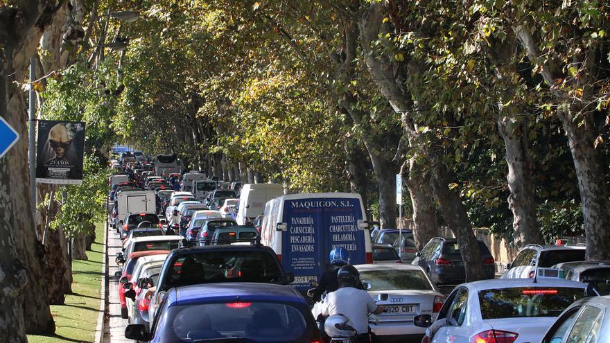 Bajas Emisiones en Málaga: ¿podré circular con mi coche? ¿necesito comprar la etiqueta?