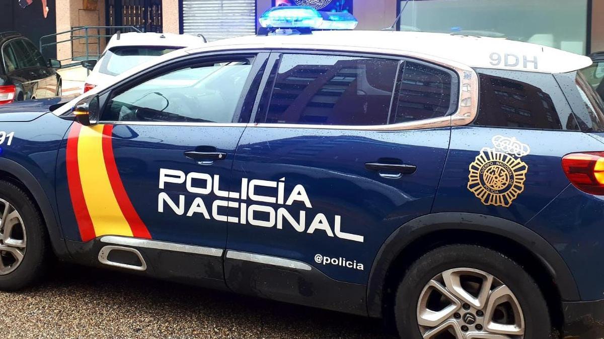 Archivo - Vehículo de la Policía Nacional.