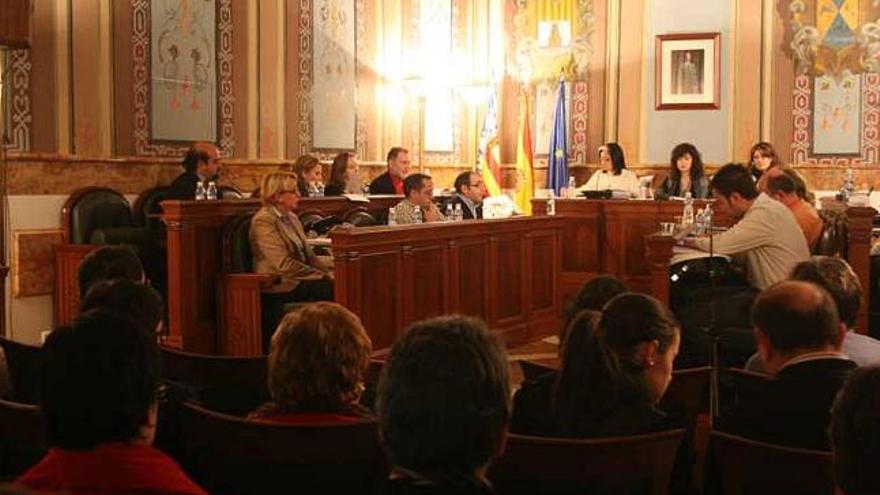 Imagen de un pleno del Ayuntamiento de Villena.