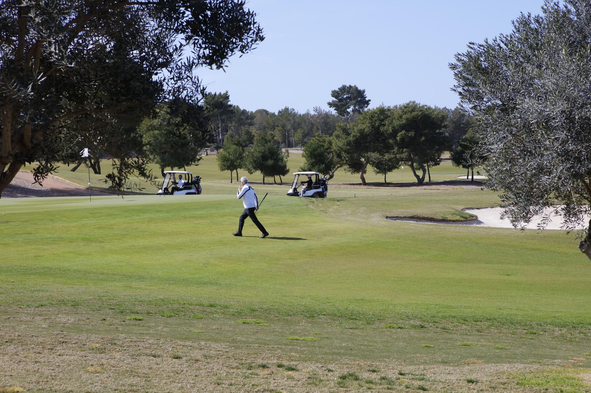 Promi-Golf-Event "Golden Swing" auf Mallorca - die Modenschau von Ebru Berkiden mit Andrej Mangold und Gülçan Kamps