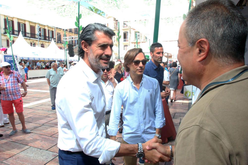 Martín Aguilar, Caminero, Rafael Gil, Basti y Hamyan Al Thani, entre otros, visitan la feria de día en una cita ya tradicional en los días festivos de la ciudad