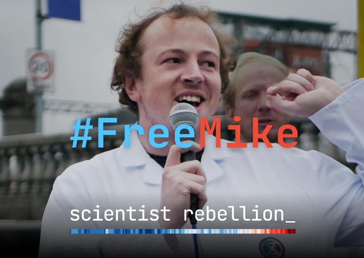 El físico británico Mike Lynch-White, condenado a prisión en el Reino Unido por una acción climática, para el que otros científicos piden su amnistía.