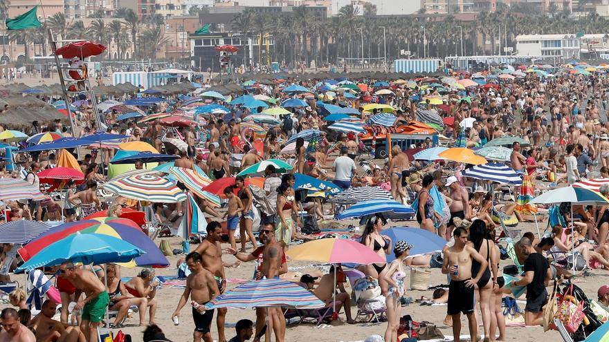 Sombrilla Decathlon: Decathlon se saca de la manga la sombrilla más barata  y eficaz para los días de playa o piscina