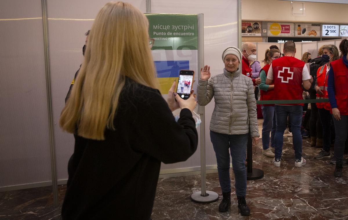 L’estació de Sants i la primera abraçada a la diàspora de refugiats ucraïnesos