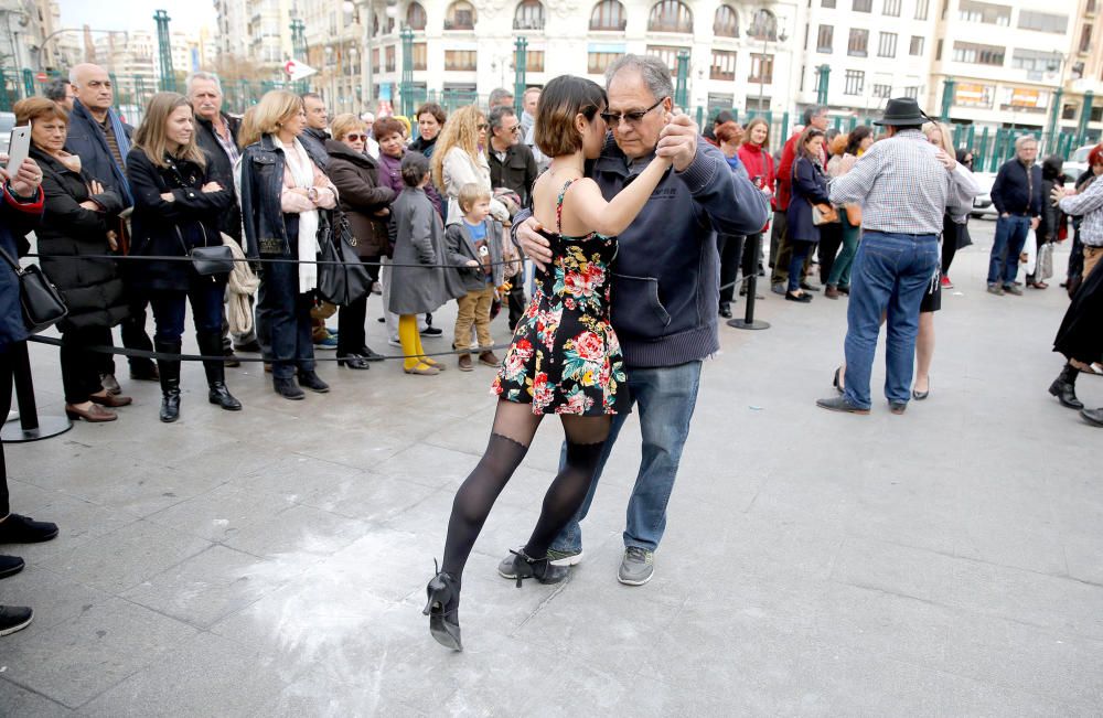 Tango en el vestíbulo de la Estación del Norte