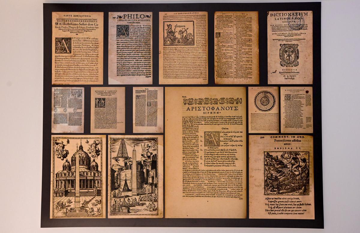 Panel con diferentes portadas de los libros más antiguos, propiedad del Ayuntamiento de Las Palmas y que custodia el Museo Canario.