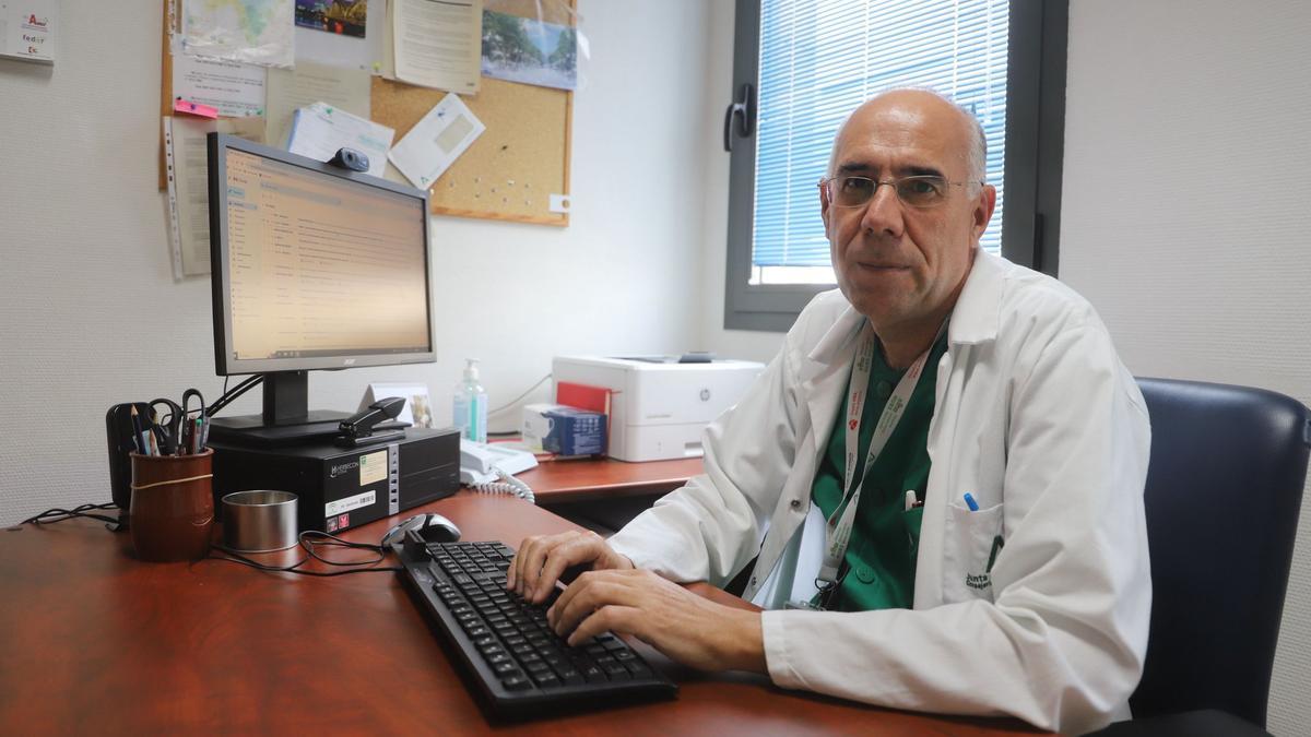 José Manuel Vaquero, jefe de Neumología del Hospital Universitario Reina Sofía