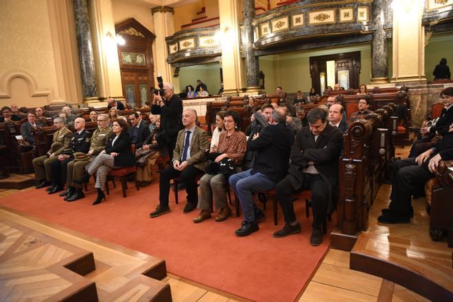 Homenaje a Manuel Murguía en el salón de plenos del Ayuntamiento