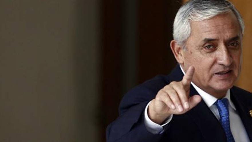 Dimite el presidente de Guatemala, acusado de corrupción