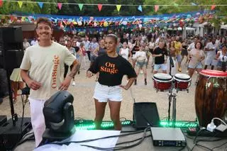 Todas las imágenes de 'Sazón, amb Ritme de Barri', fiesta de música latina en ibiza