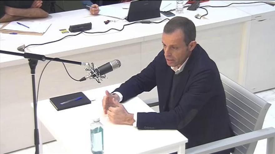 Sandro Rosell sólo responde a las preguntas de su defensa