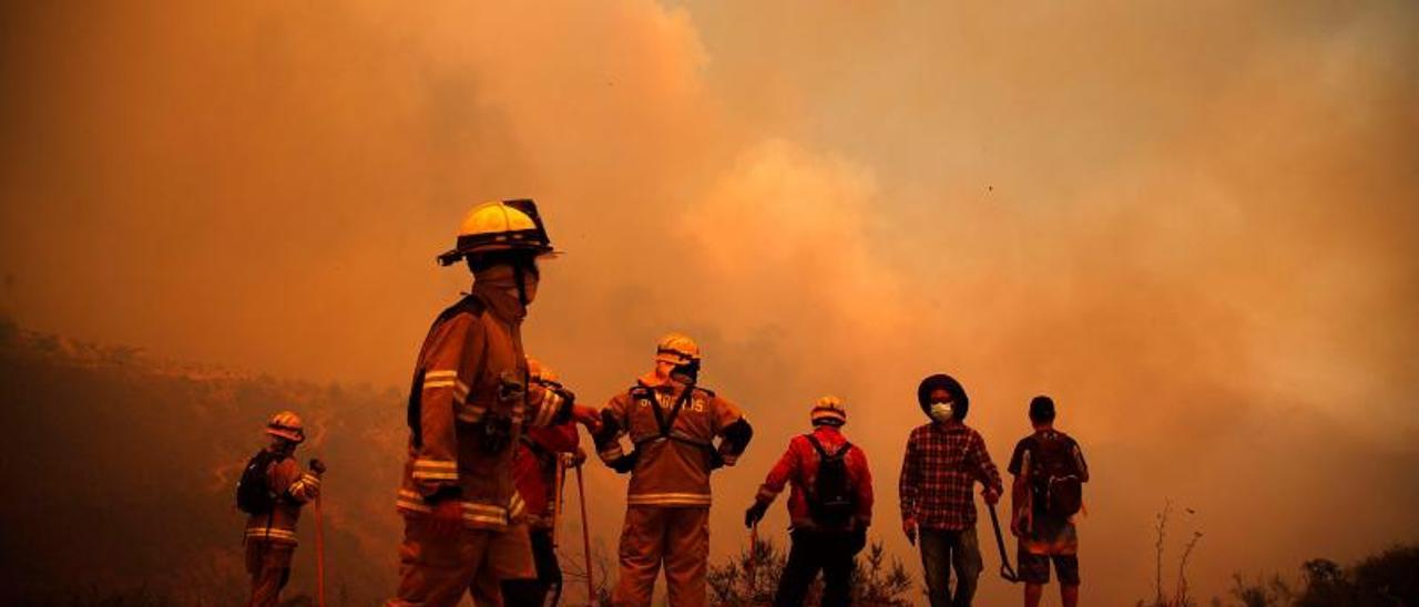 Impactantes incendios en Valparaíso, Chile: más de 100 muertos en tres días │ VÍDEO