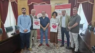 El comercio local "es el alma de las ciudades": medio centenar de tiendas de Langreo participan en una campaña para fomentar las ventas