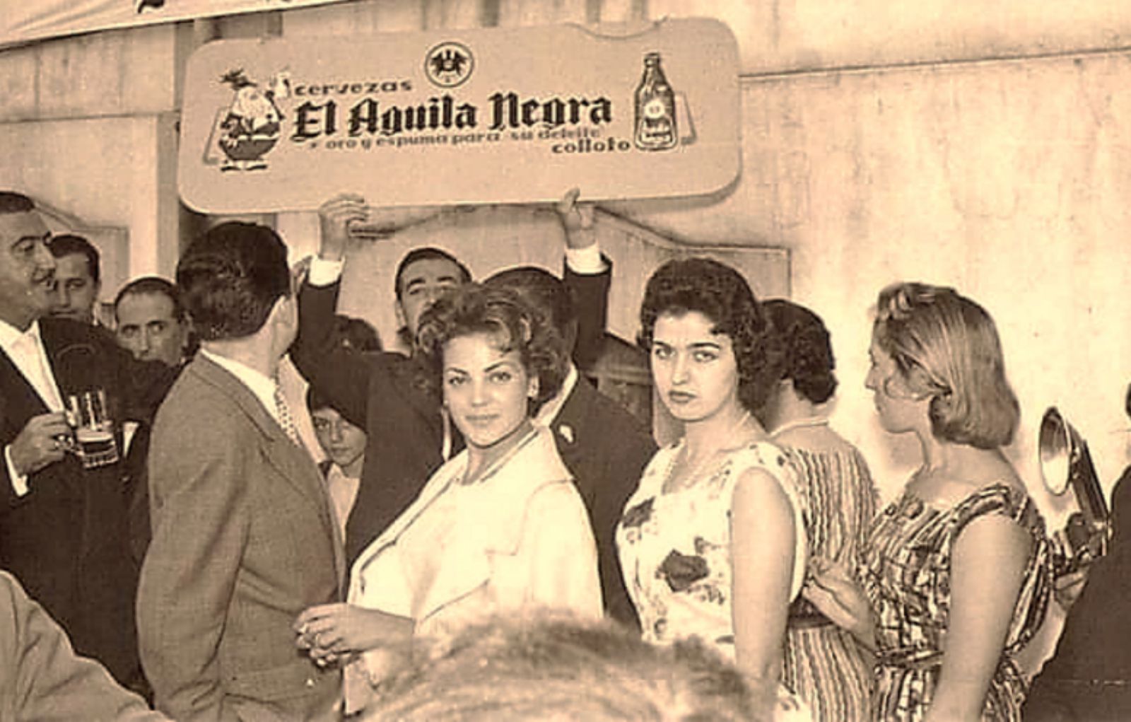 La visita de Carmen Sevilla a la fábrica en 1958.