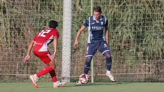 La reiterada ausencia de Calderón y el regreso de Álex Sala marcaron el encuentro del Córdoba CF en Oliva