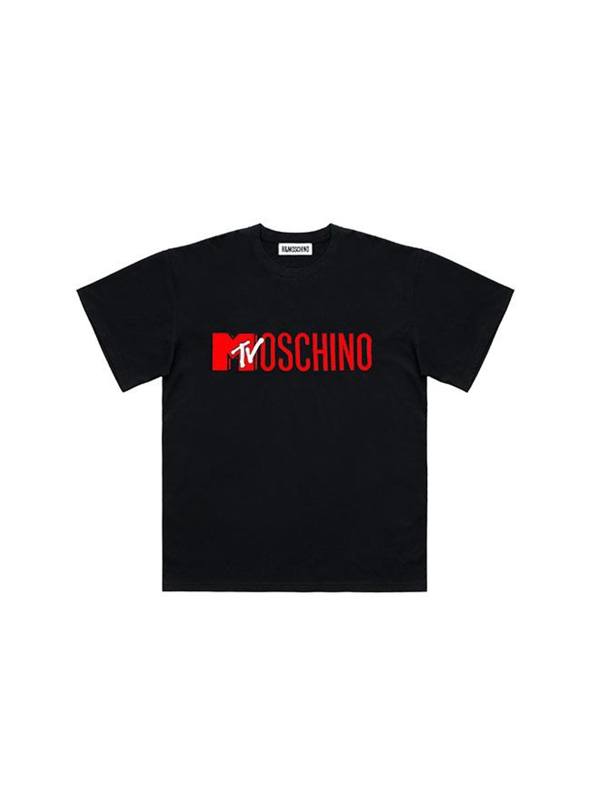 Todas las imágenes de la colección de Moschino x H&amp;M: camiseta con logo rojo