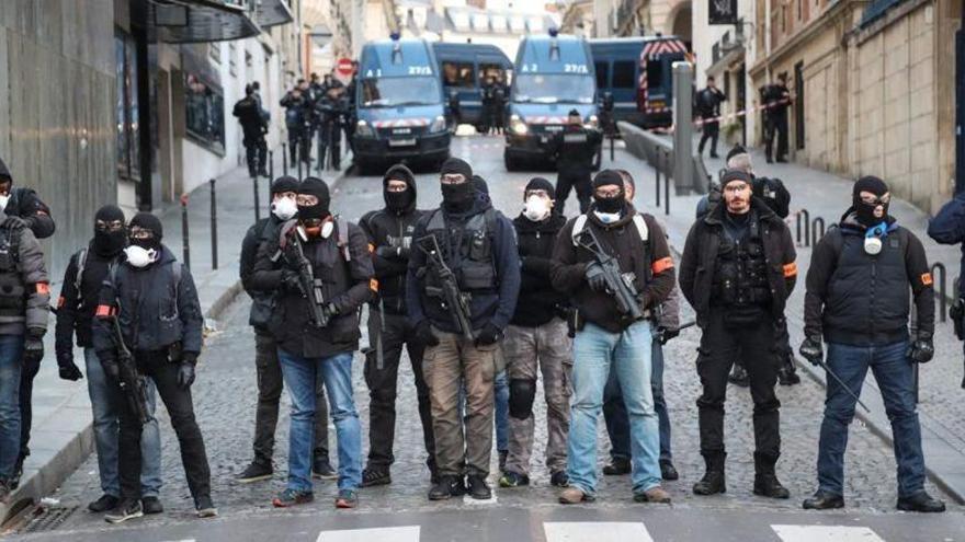 Al menos 278 arrestos en París antes de la protesta de los &#039;chalecos amarillos&#039;