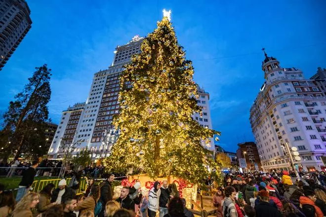 Los lugares exactos donde verás las luces de Navidad más bonitas de Madrid