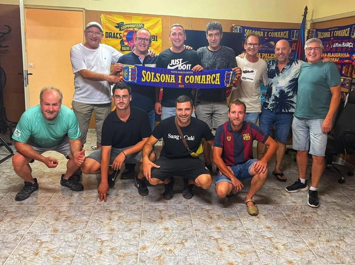 Els membres de la nova junta de la Penya Barcelonista de Solsona i Comarca