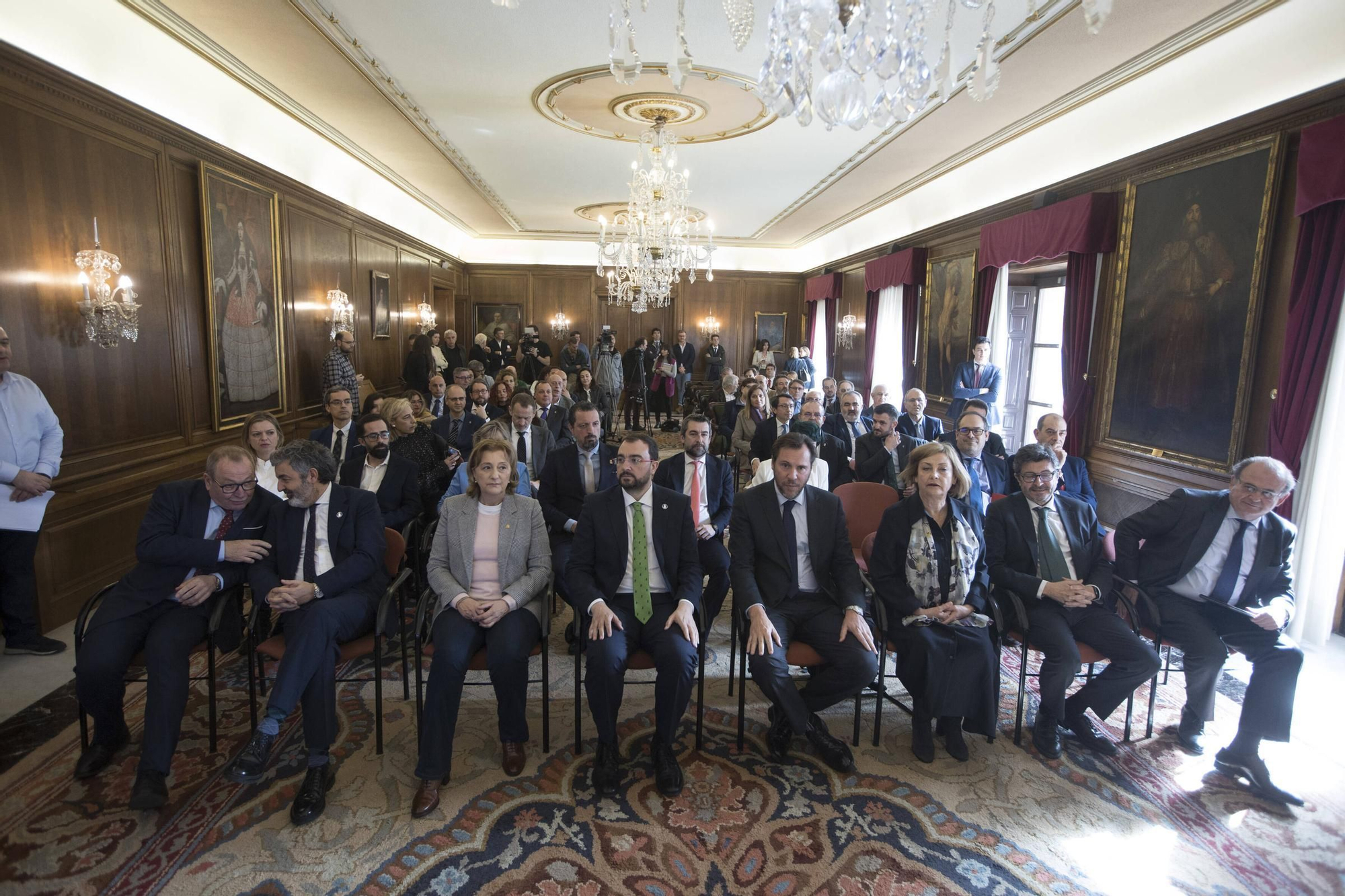 EN IMÁGENES: Así ha sido la visita a Avilés de Óscar Puente, ministro de Transportes y Movilidad Sostenible