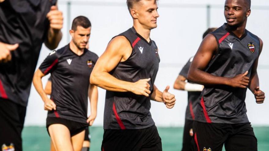 Entrenamiento de ayer en La Algorfa.  | LEVANTE UD