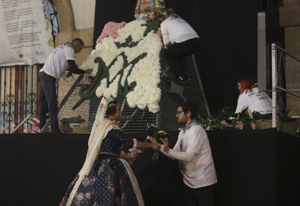 Búscate en la Ofrenda de Sagunt