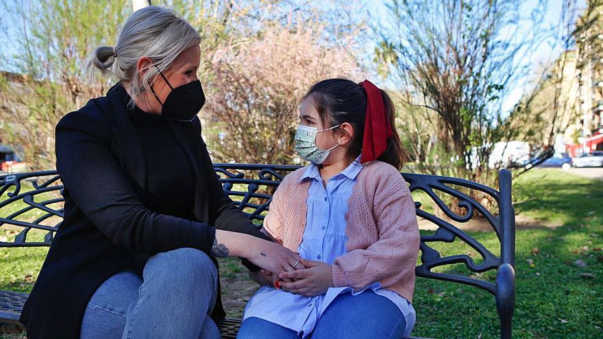 Al aire libre 8 Amanda disfruta de un parque en Fidiana junto a su madre. | MANUEL MURILLO