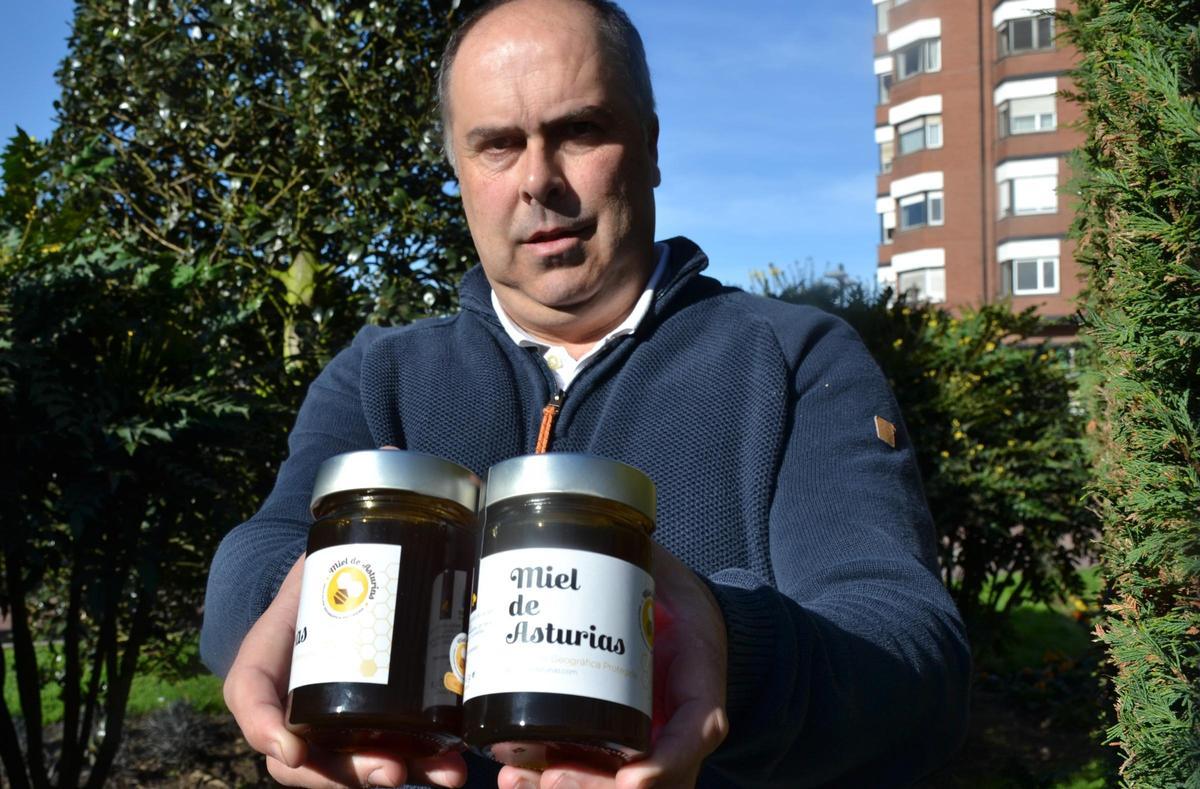 Julio Fernández, con miel IGP.