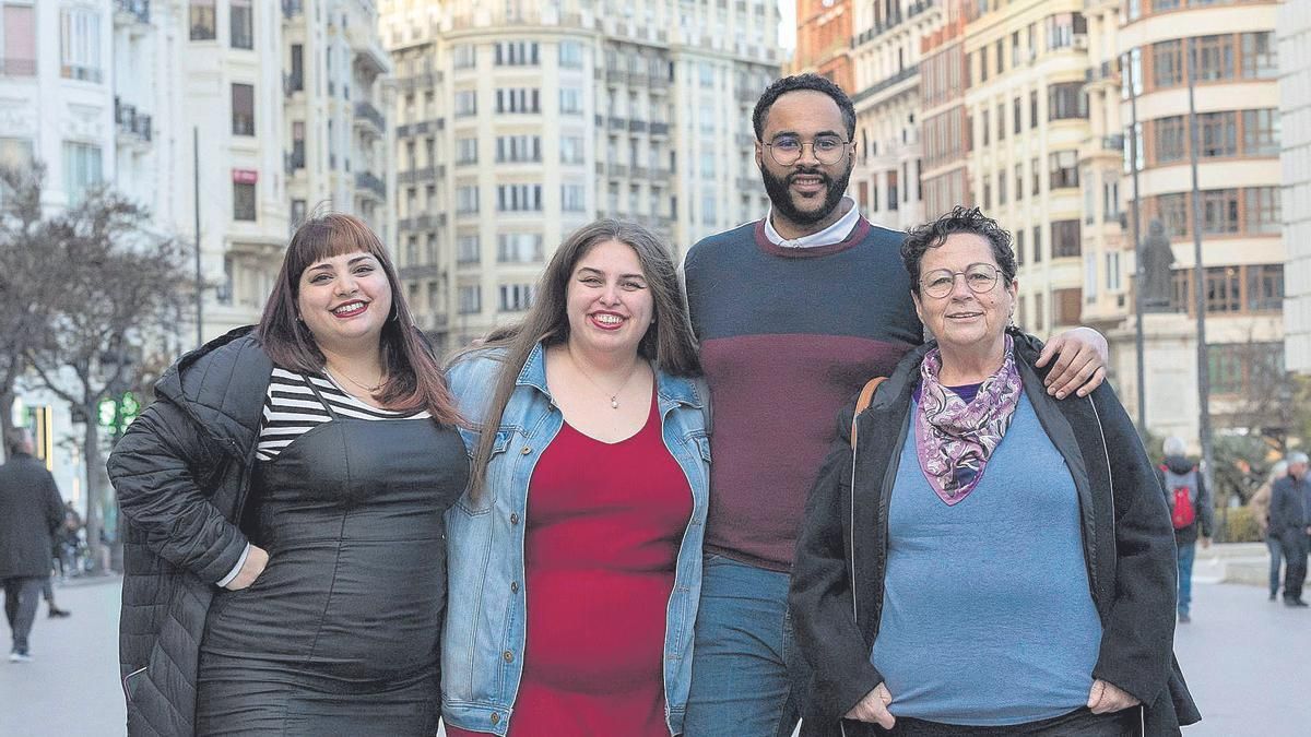 Miembros fundadores del Frente Antigordofóbico de Valencia.