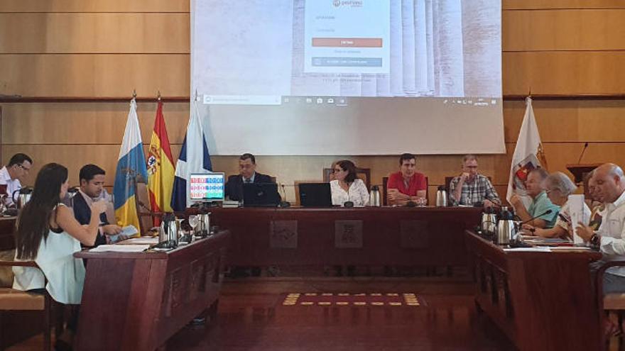 Sesión plenaria ordinaria celebrada ayer en el Ayuntamiento de Candelaria.