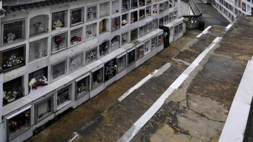 Un cementerio &quot;no es una zapatería&quot;: así fue el intrincado proceso que privatizó el camposanto de El Entrego