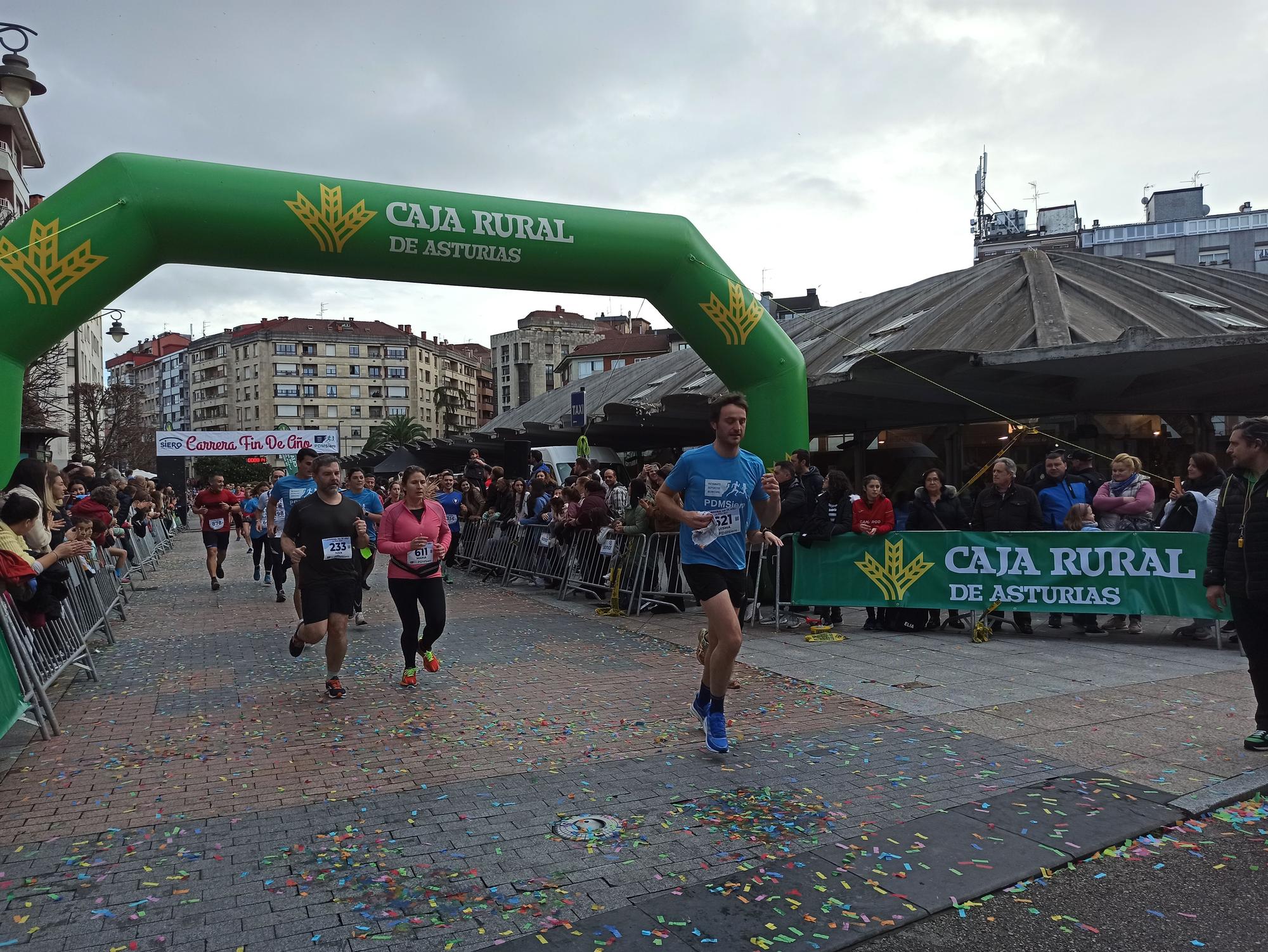 Casi 1.500 participantes disputan la carrera de Fin de Año de Pola de Siero