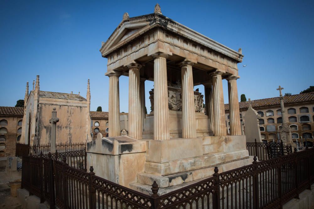 Todos los Santos: Tumbas y panteones de ilustres en el Cementerio General de València