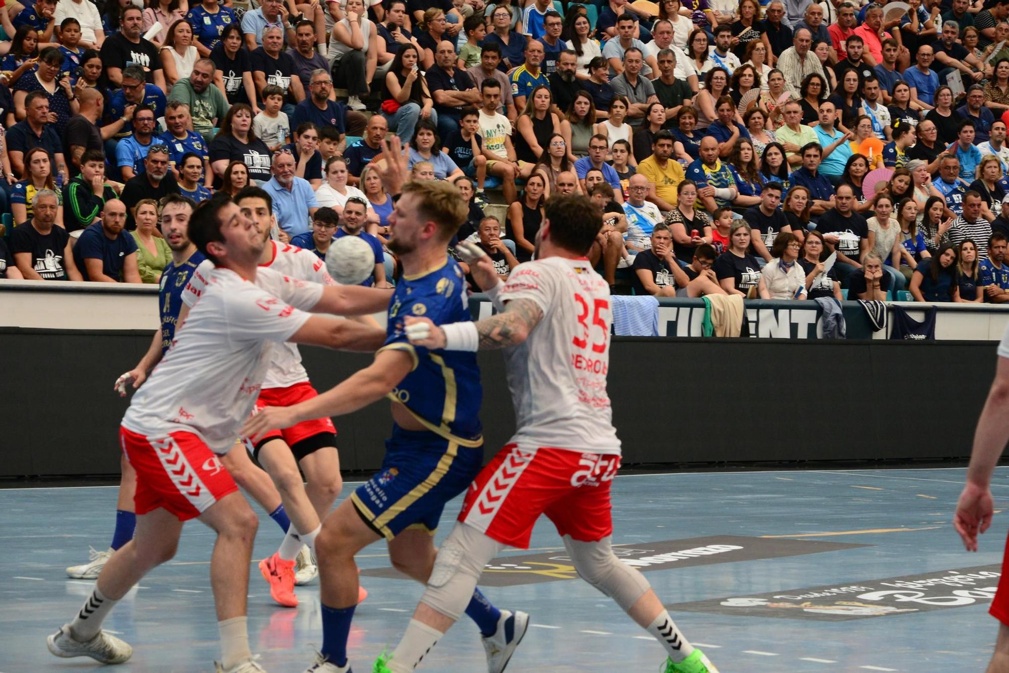 La permanencia del Frigoríficos del Morrazo y la despedida de Moisés Simes