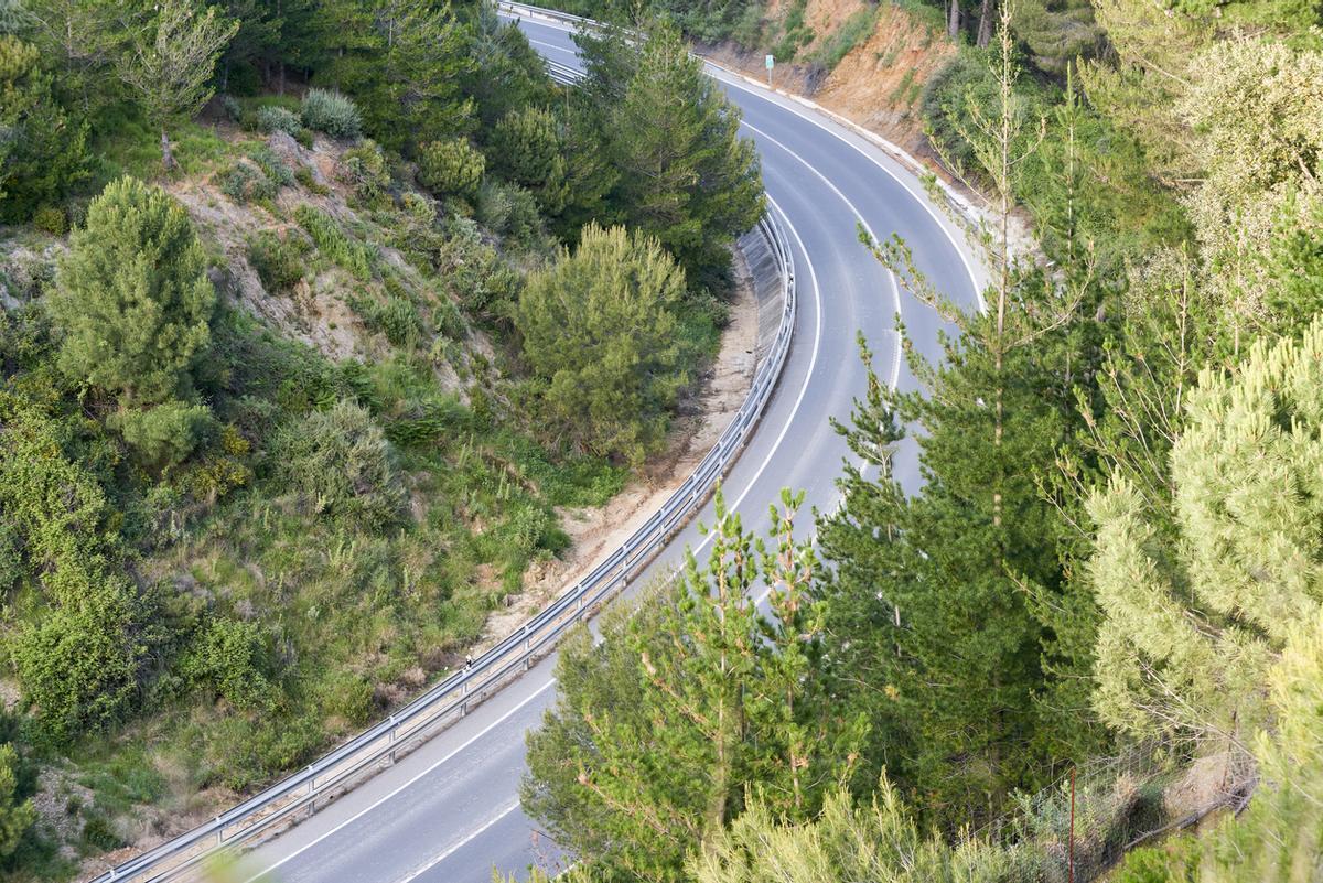 Vistas espectaculares por la carretera que pasa cerca de Monda.