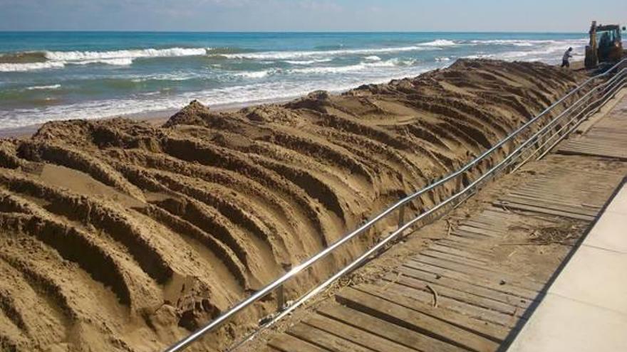 Sueca remodela la playa de Les Palmeres