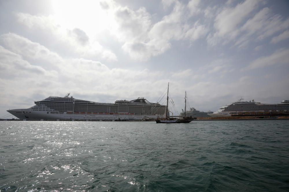 Exigen una moratoria en la contratación de cruceros y megacruceros en Palma