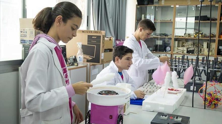 El IES Puerta de la Serena concluye hoy la semana dedicada a la ciencia