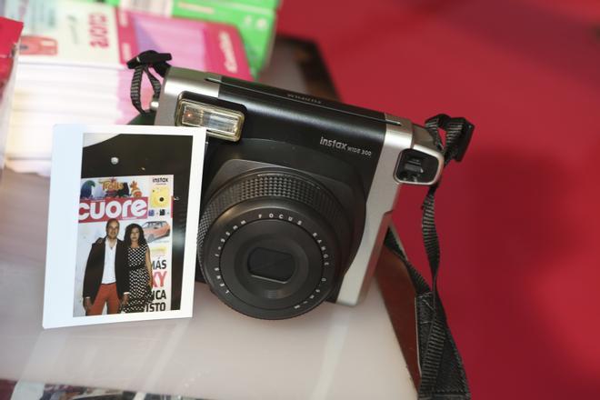 Fotos al instante con Instax de Fujifilm en la fiesta del 10 Aniversario de Cuore