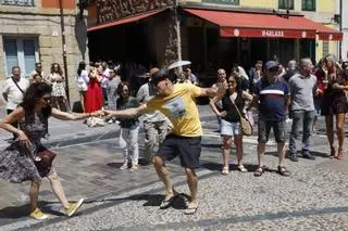 Así arranca Gijón su Semana Grande: con sol y calor (en imágenes)