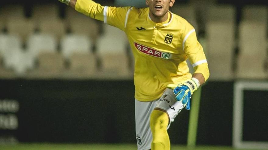 Pau Torres durante un partido de la presente temporada.