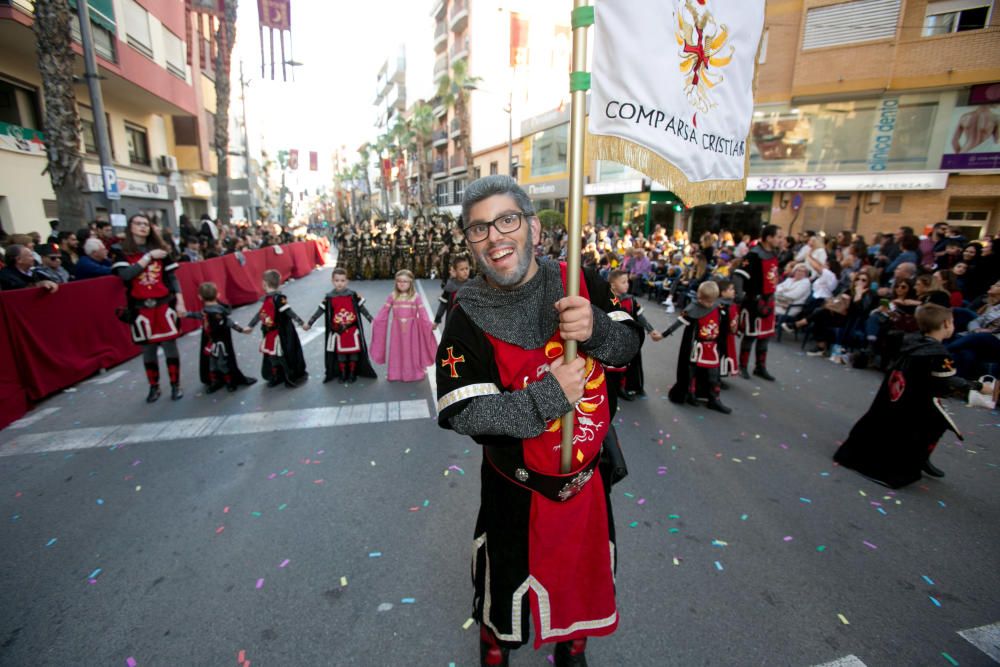 San Vicente celebra su entrada cristiana en las fiestas de Moros y Cristianos 2019