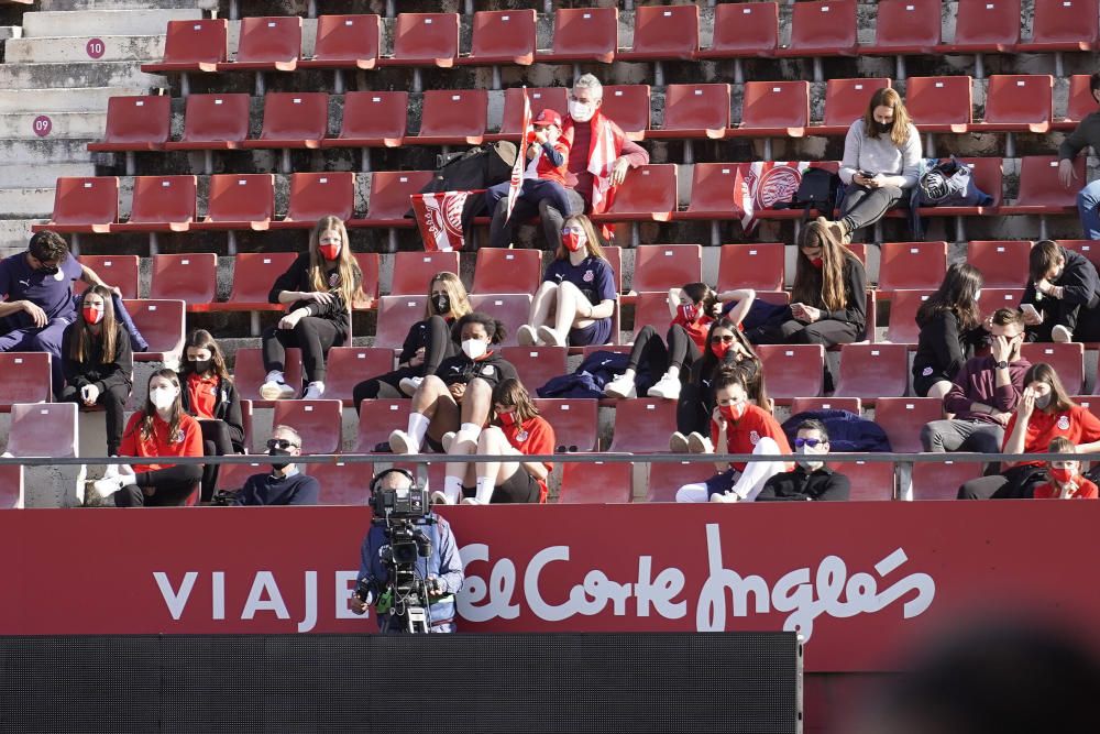 L'afició gaudeix del retorn a Montilivi amb el Girona femení