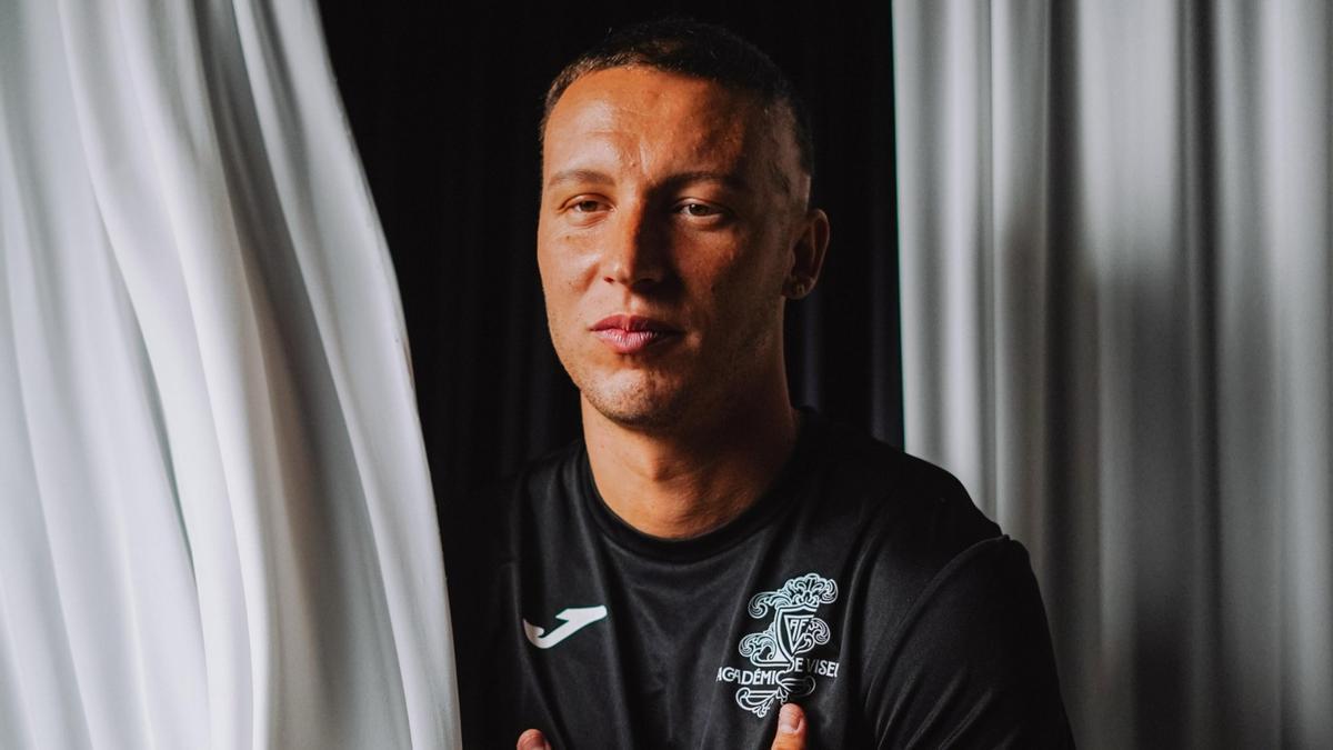 valery, en el anuncio de su nuevo club como refuerzo para esta temporada.