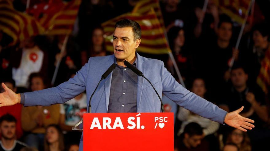 Con recuento al 67%, el PSOE encabeza con 123 escaños, mientras el PP sube a 84 diputados y Vox llega a 52