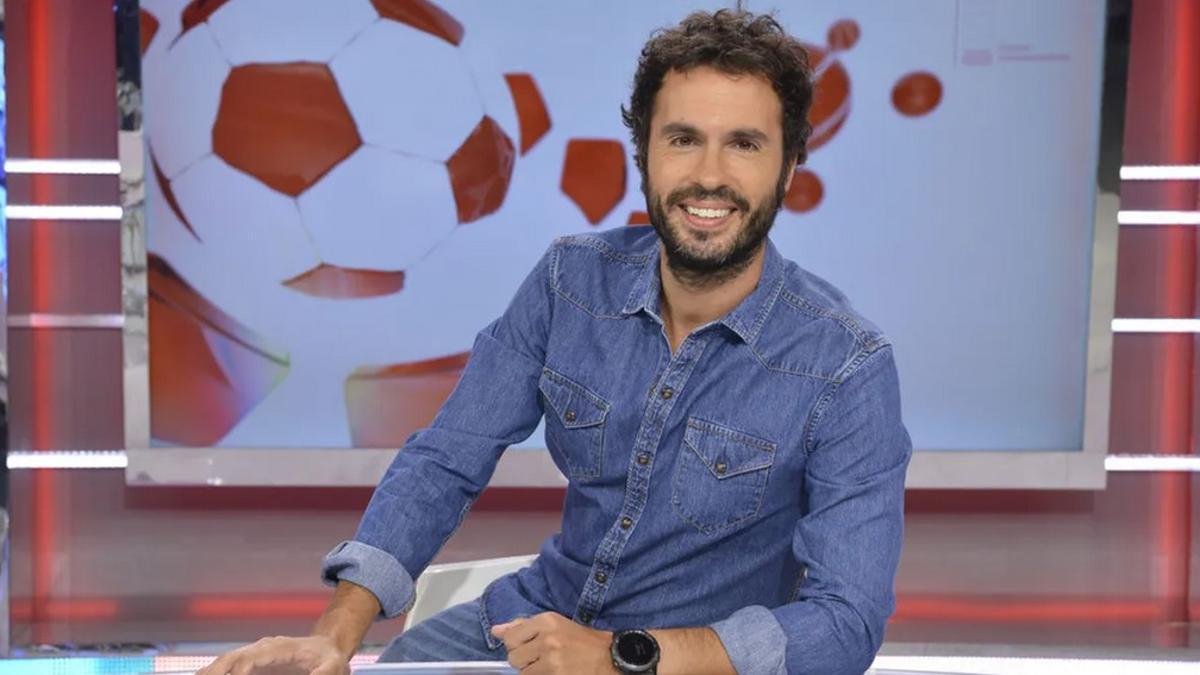 El periodista vigués Luis García es una de los presentadores de la cadena de televisión Cuatro.