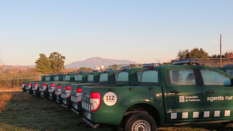 Alguns dels vehicles de la nova flota dels Agents Rurals.